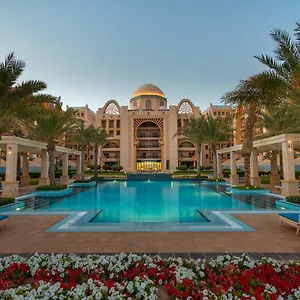 Globalstay At Palm Jumeirah Beachfront Paradise With Pool And Gym , Dubaï Émirats arabes unis