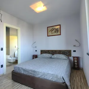  Apartment Aminta